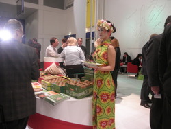   ENZA   /  FRUIT LOGISTICA   8 - 11 / 2 / 2011  